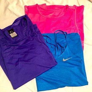 Nike workout tank bundle!!